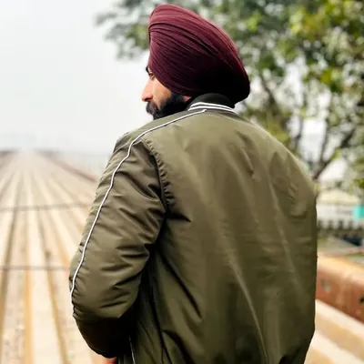 ♛ UNIQUE SINGH ✪ profile