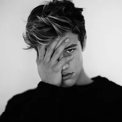 Cameron Dallas profile