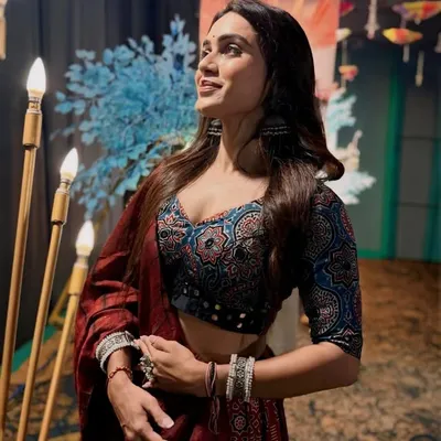 Dhara_ desai profile