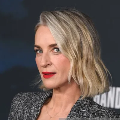 Ever Carradine profile