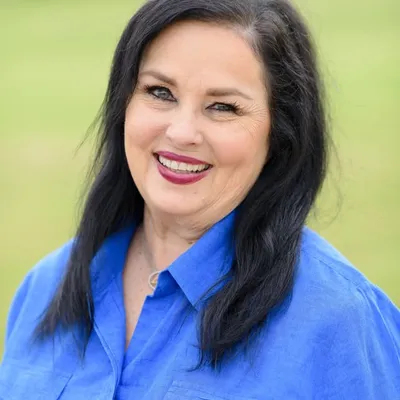 Kay Robertson profile