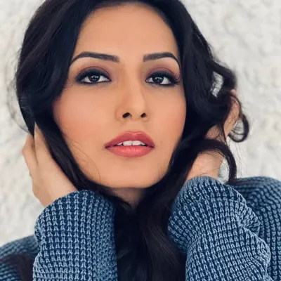 SHRADDHA DWIVEDI✨ profile