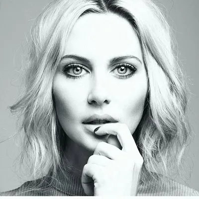 Stephanie Pratt profile