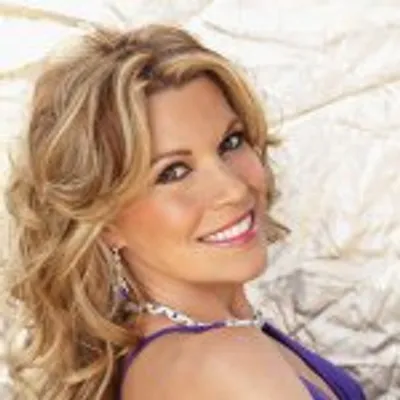 Vanna White profile