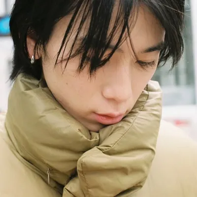 小方蒼介 profile