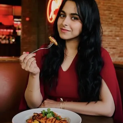Shubhi profile