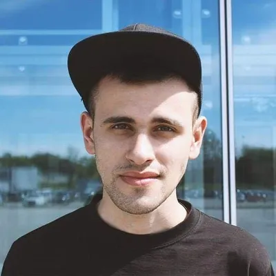 Олег Лахман profile