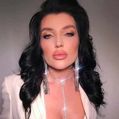 ОЛЬГА ХАХУЛА КУРСИ МАКІЯЖУ ОНЛАЙН КУРСИ ЛЬВІВ profile