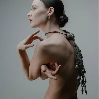 OLGA MEOS profile