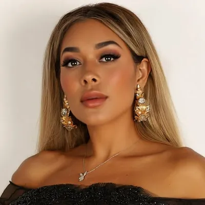 Olga Loera profile