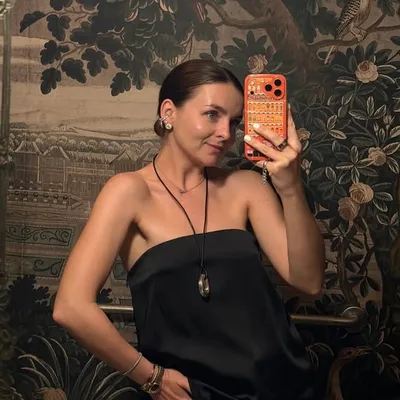 Olga Goffman | Chicago Fashion and Travel Influencer profile