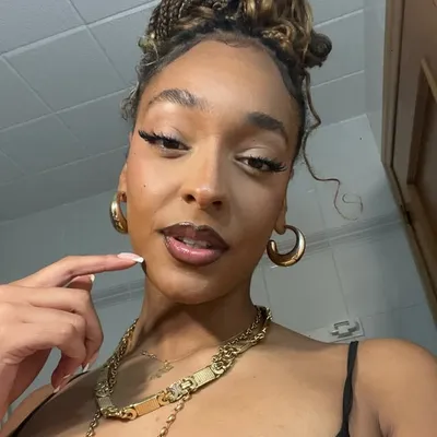 Olivia Ramírez profile