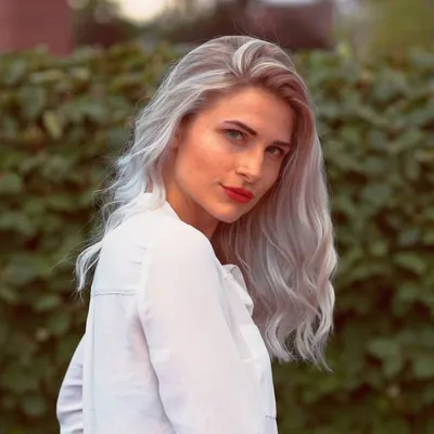 Olivia Dearinger profile