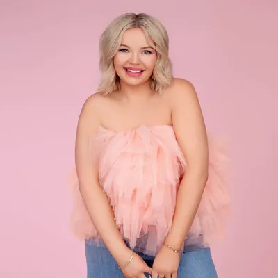 Olivia May profile