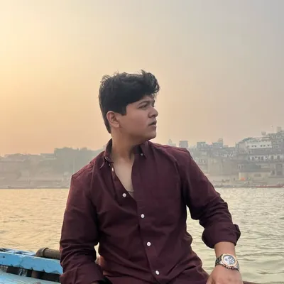 Om Bhatt profile