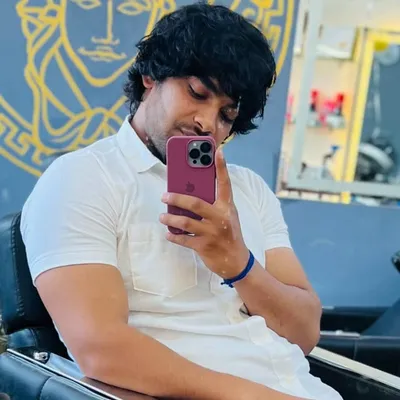 VAIBHAV ๐
ถ๐๐
น๐
น๐
ฐ๐ profile
