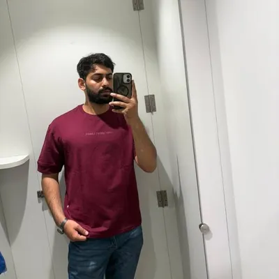 Om Kaushik profile