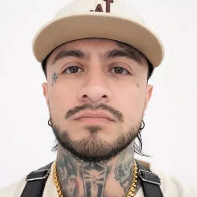 Omar Mendoza profile