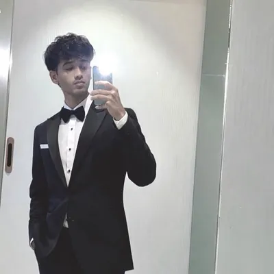 Oᴍ Pᴀᴛᴇʟ🥂 profile