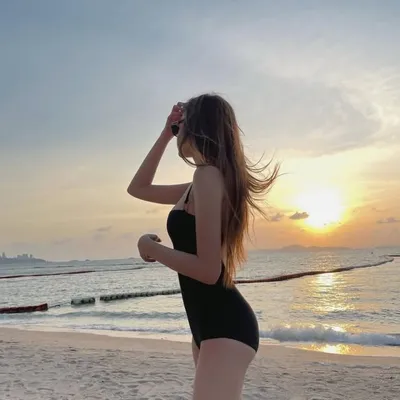 KARINA V. profile