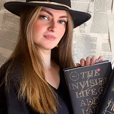 Faten Zoubi | Book Blogger & Fairytale Lover profile