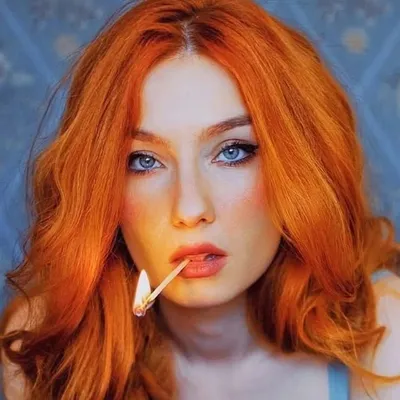 Christina Oné profile