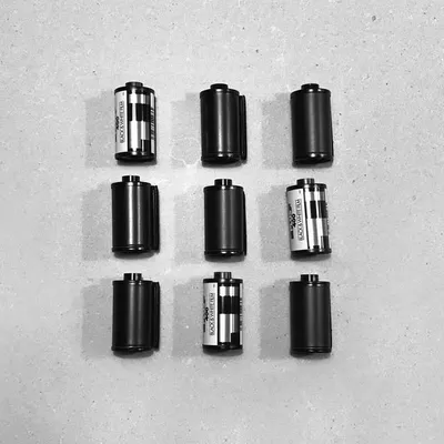 ONE HOUR ROLL - collective photography magazine profile