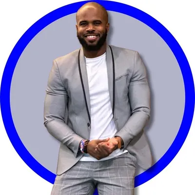 Onochie Ani | Health Coach + Travel + Lifestyle Creator Instagram profile photo