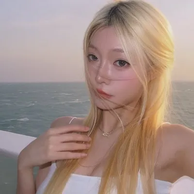 Joyce ๐ค Bin Yi profile