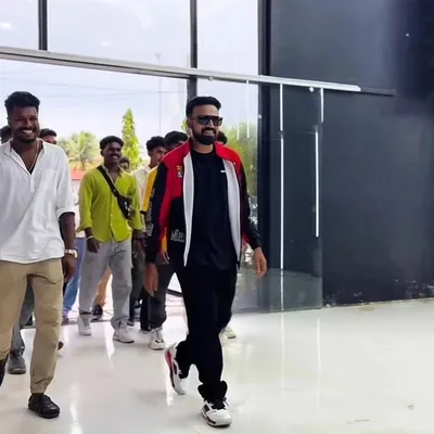 Rhino Vlogs profile