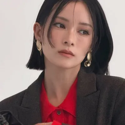 尾崎紗代子 Sayoko Ozaki