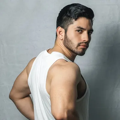 Oscar Mena profile