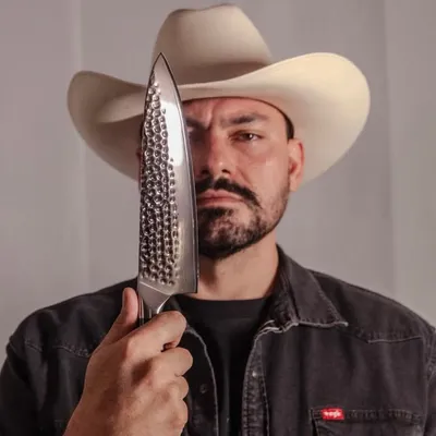Oscar Meza profile