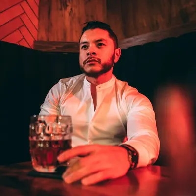 Oswaldo Caballero profile