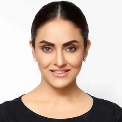 Nadia Khan profile