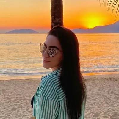 Thaís Alves profile