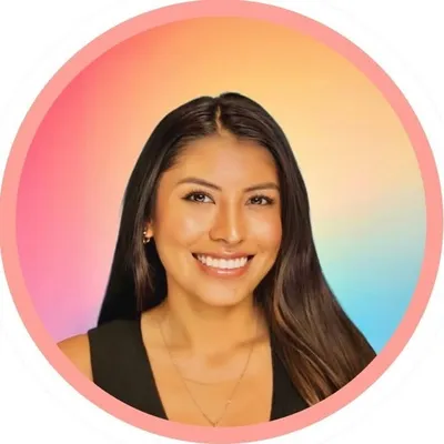 Viviana Vazquez ๐ธ First-Gen Money Content profile