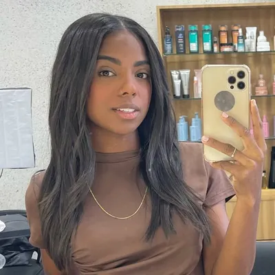 Taís Rodrigues profile