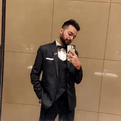 Adv. Himanshu Gupta 🔱 profile