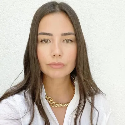 Özge Vural Toy profile