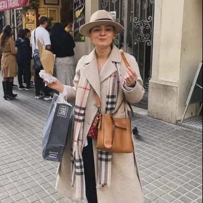 Özlem Evans profile