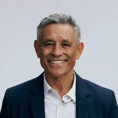Peter Hannis Hernandez profile