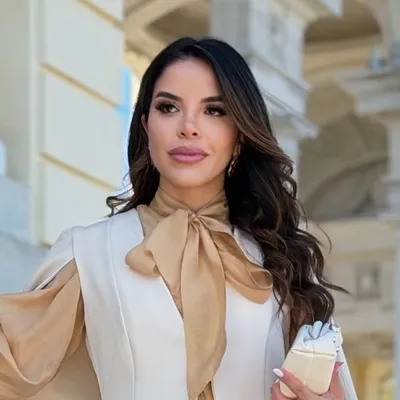 Paola Santana profile