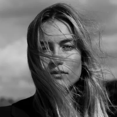 Pacha Lina Luque Light profile