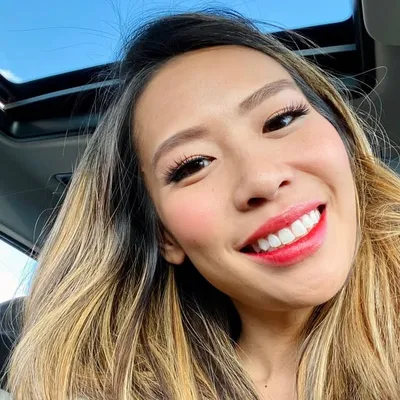 Sulhee Jessica Woo • Mom • Author • Las Vegas Content Creator profile