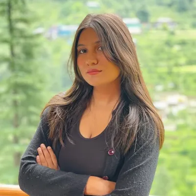 Srishti | Travel & Lifestyle