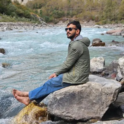 Aditya Shah 🇮🇳 profile