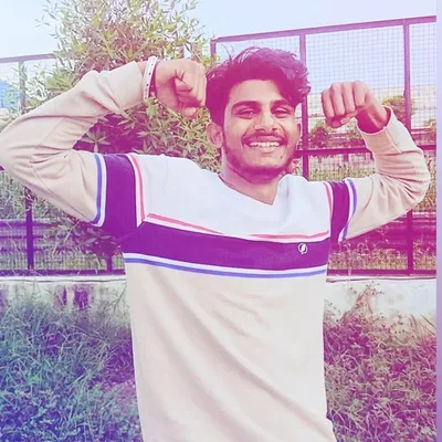 👑pahari aala shaayar✒✒ profile