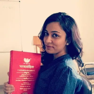 Dr Geetika Pahuja profile