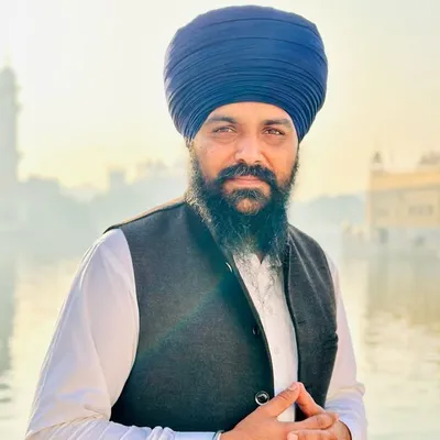 Pal Kharoud profile